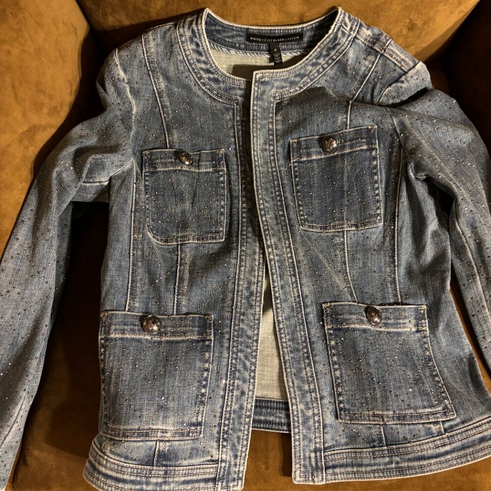 White House Black Market Limited Edition Embellished Denim Jacket Size 6 - NWOT - Picture 2 of 8